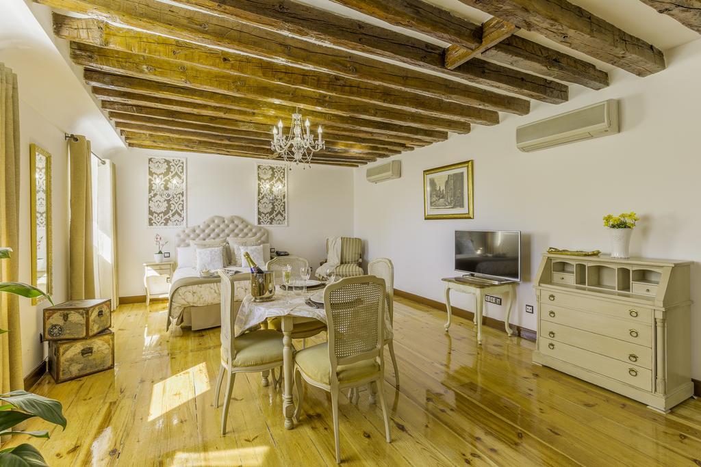 Aparthotel Oriente Palace Madrid